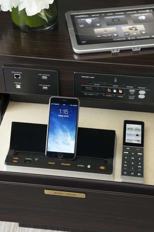 Deluxe Suite,147740510:JPEG