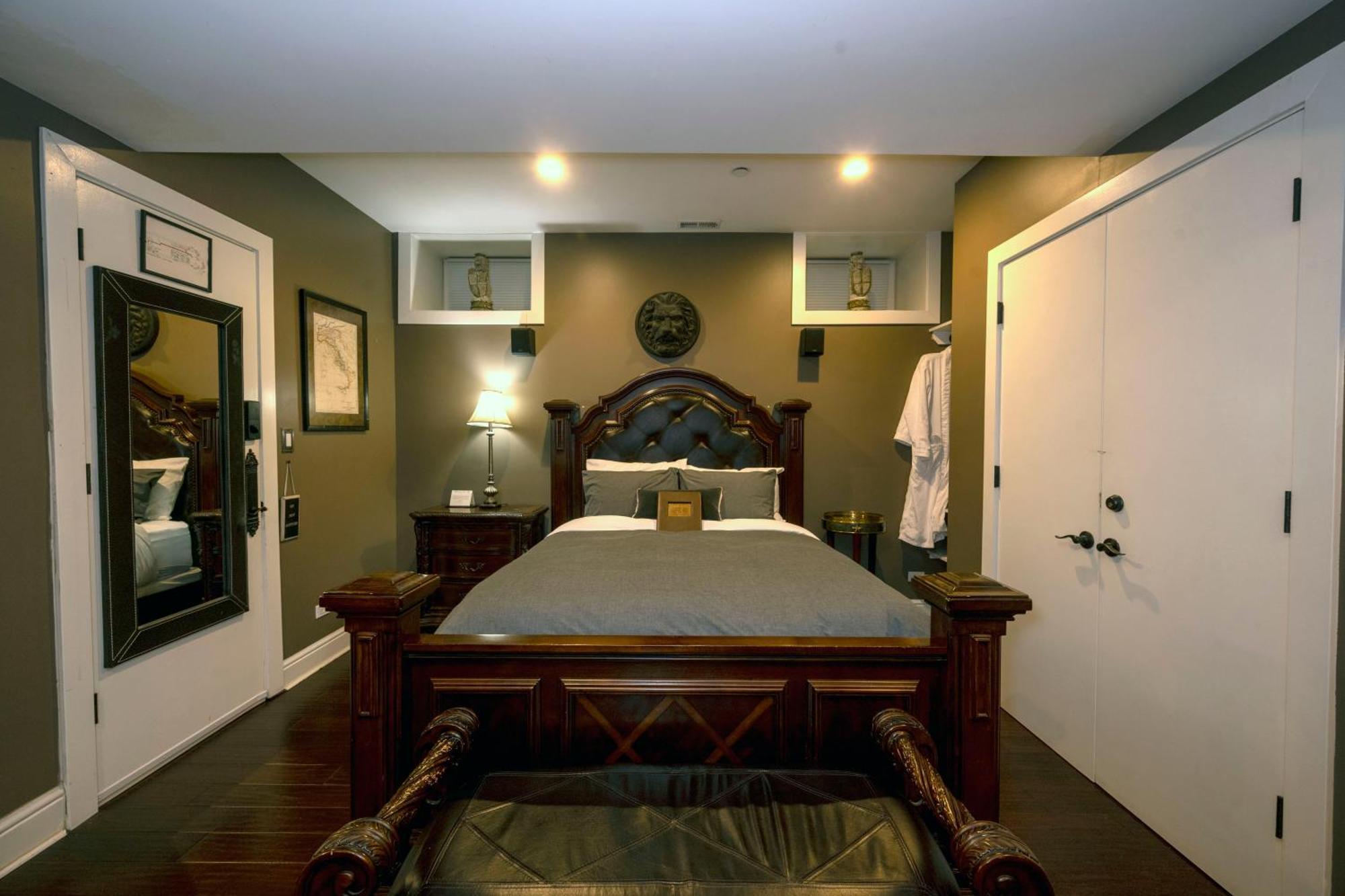 Queen Suite