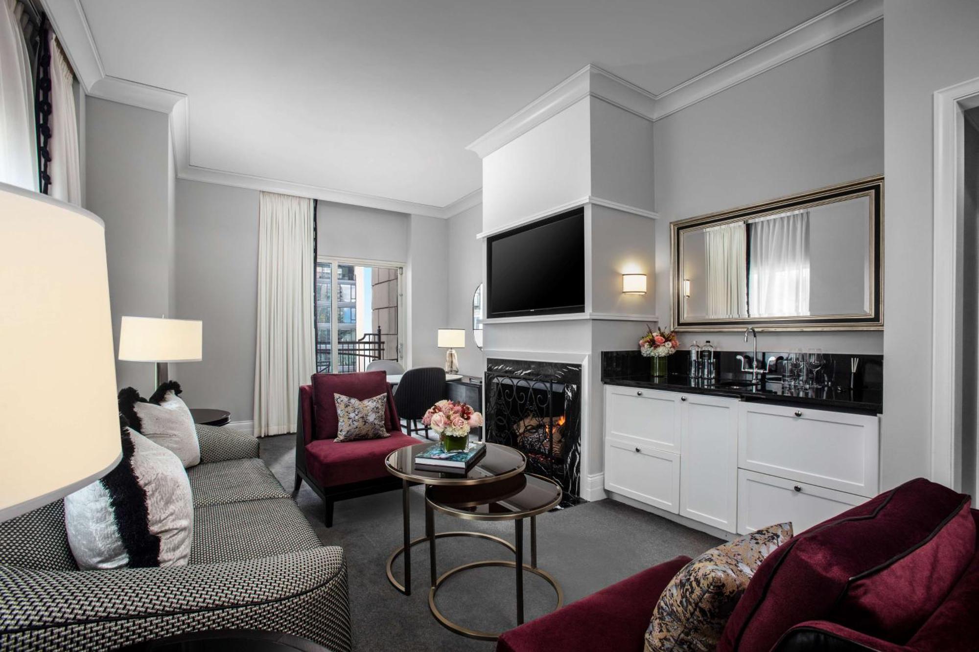 Corner One-Bedroom Corner Terrace Suite with Fireplace