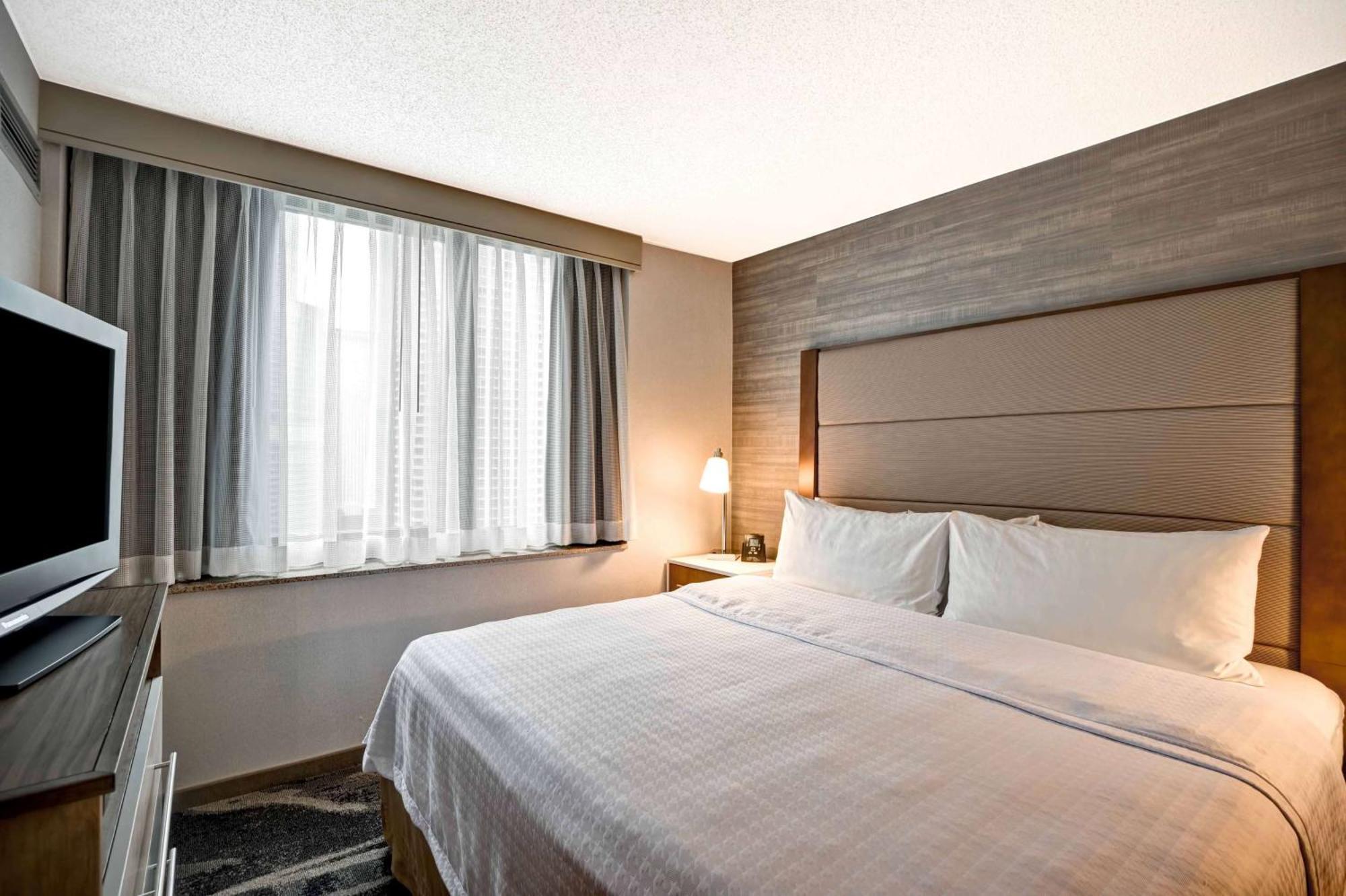 One-Bedroom King Suite Non-Smoking,1547324338:JPEG