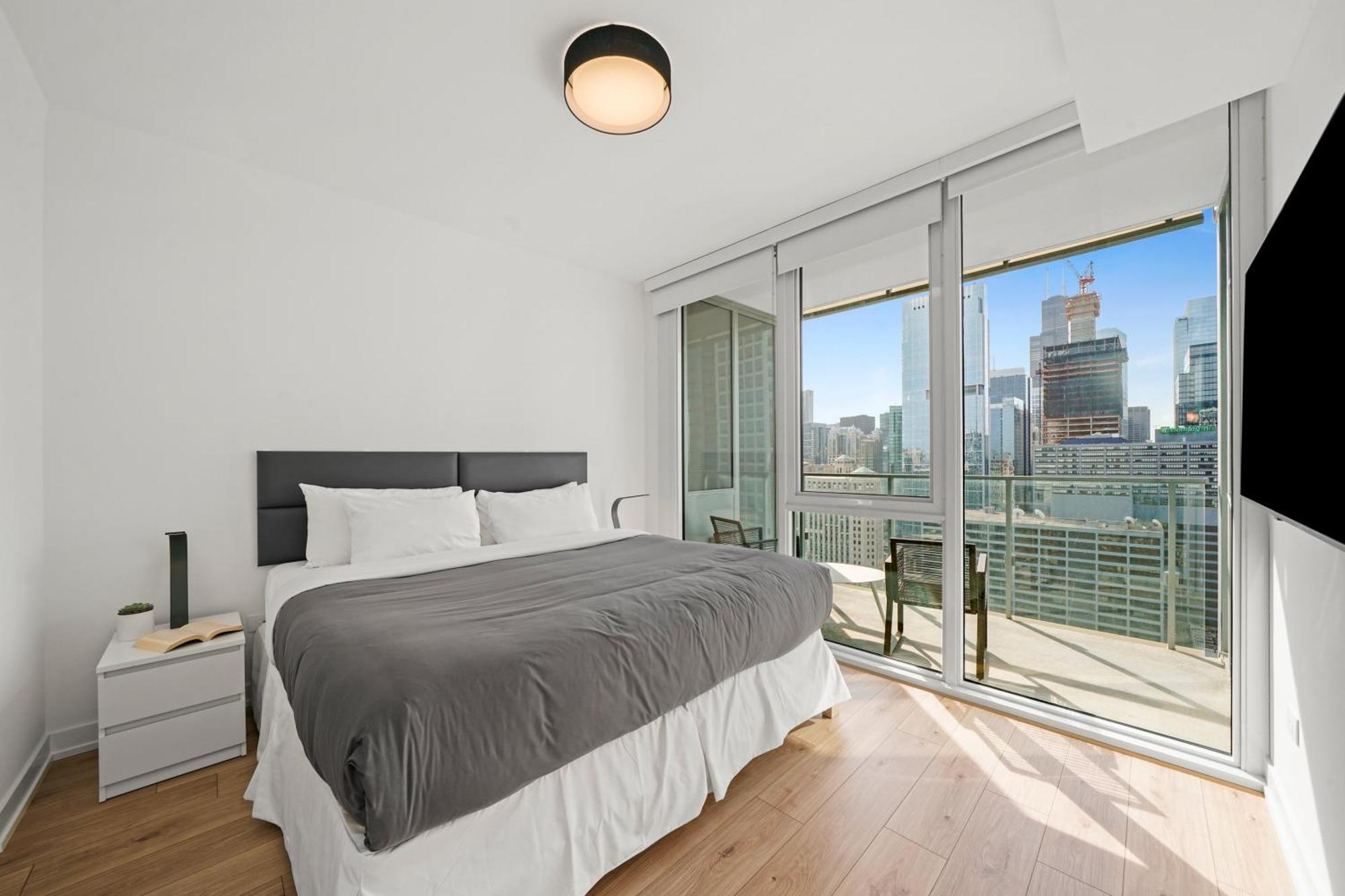Deluxe One Bedroom Suite