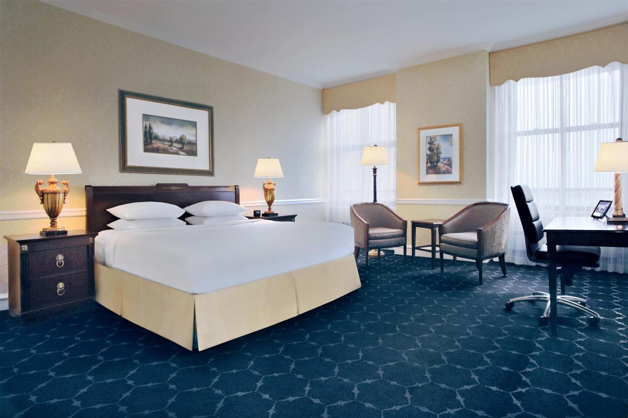 Deluxe King Room High Floor