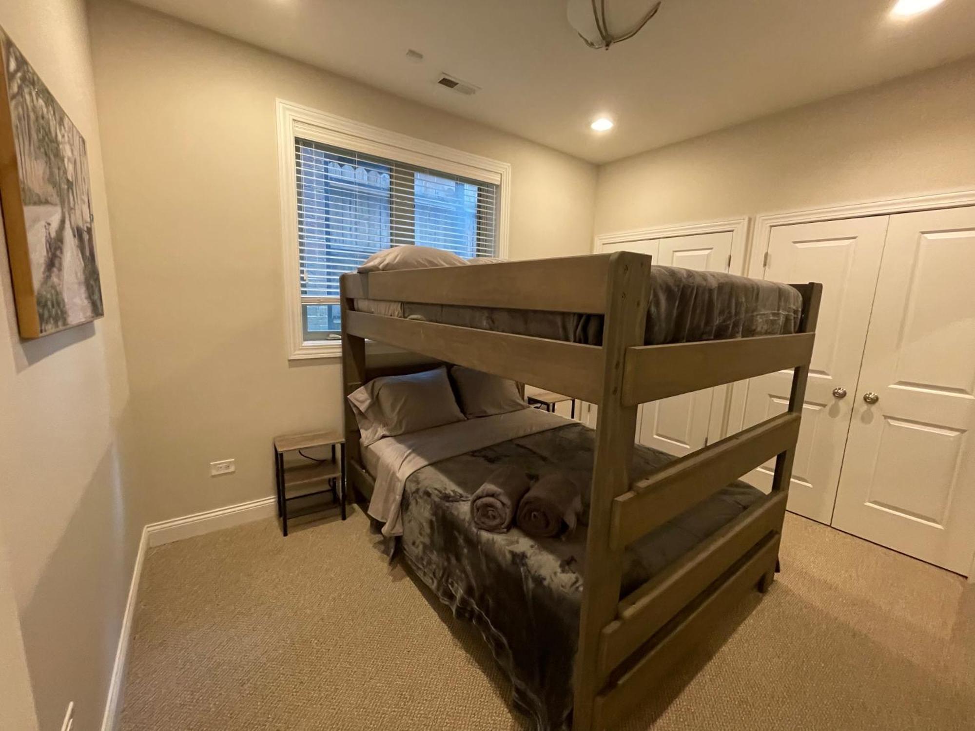 Four-Bedroom Luxury Apartment