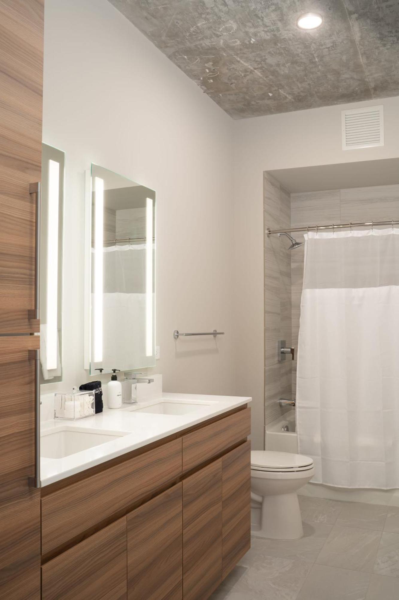 One-Bedroom Apartment Self Check Virtual Front Desk