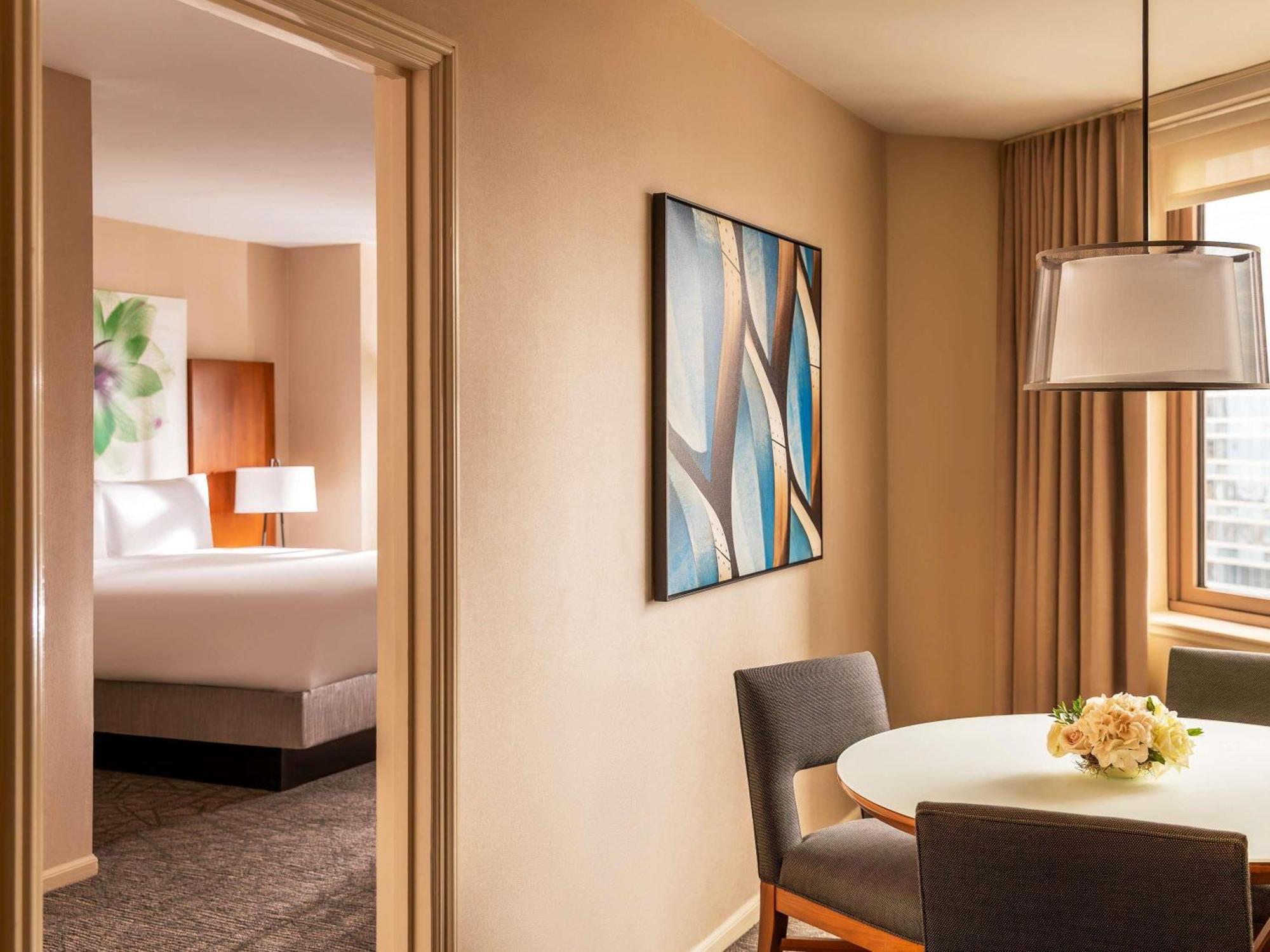 Fairmont Double Room Two Double Beds Roll Shower Mobility Accessible
