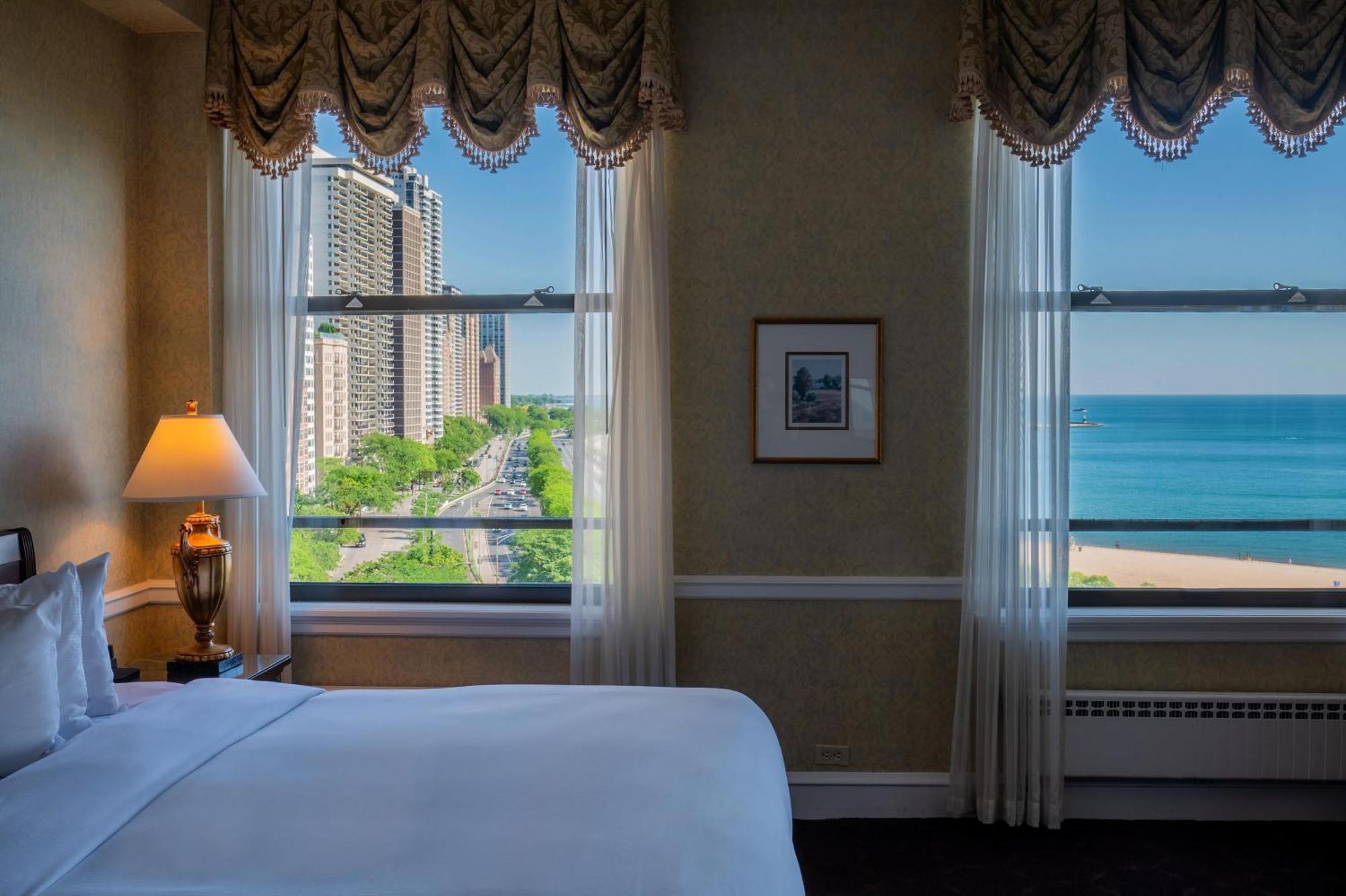 King Room Lake View Hearing Accessible