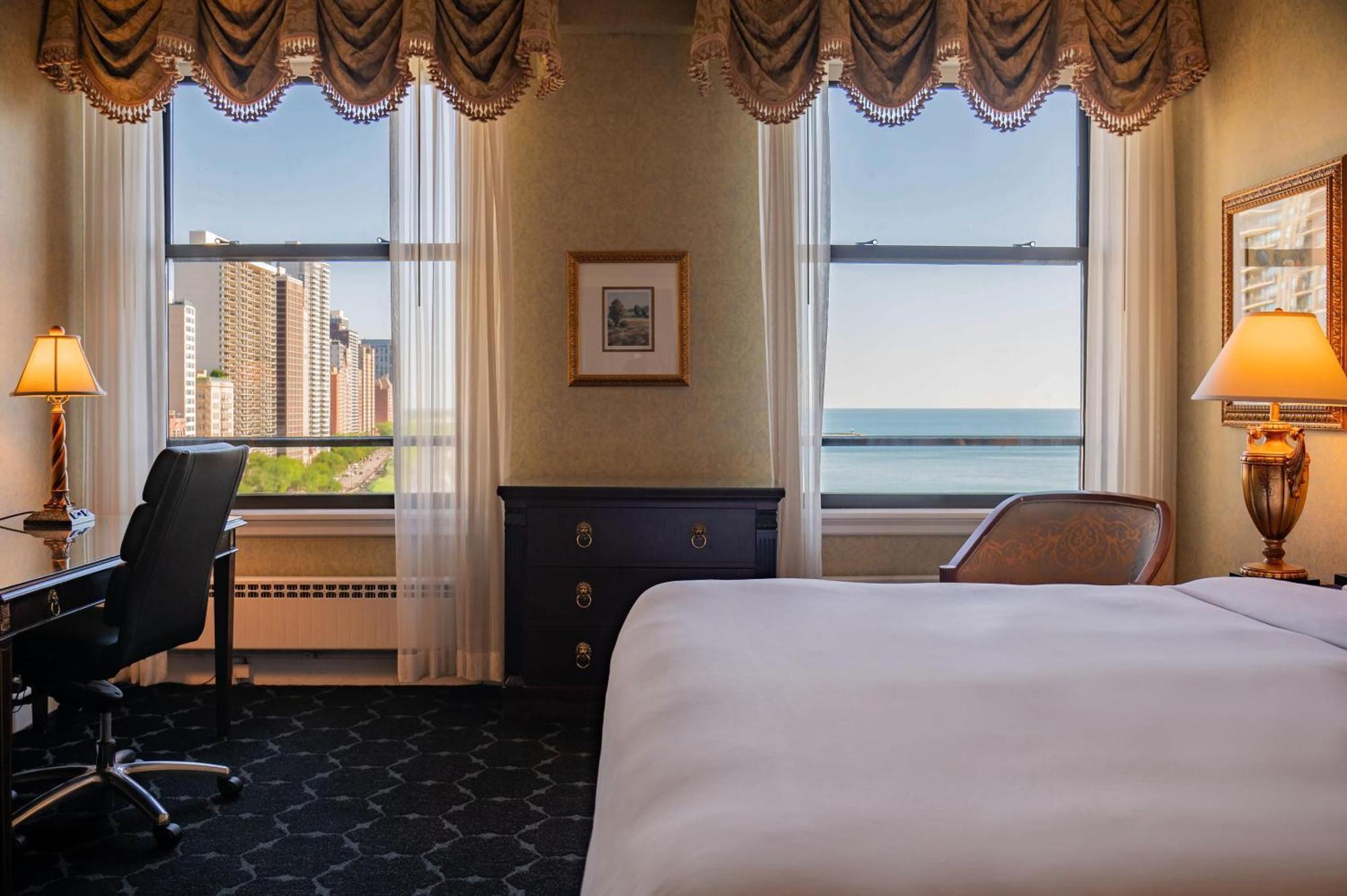 King Room Lake View Hearing Accessible