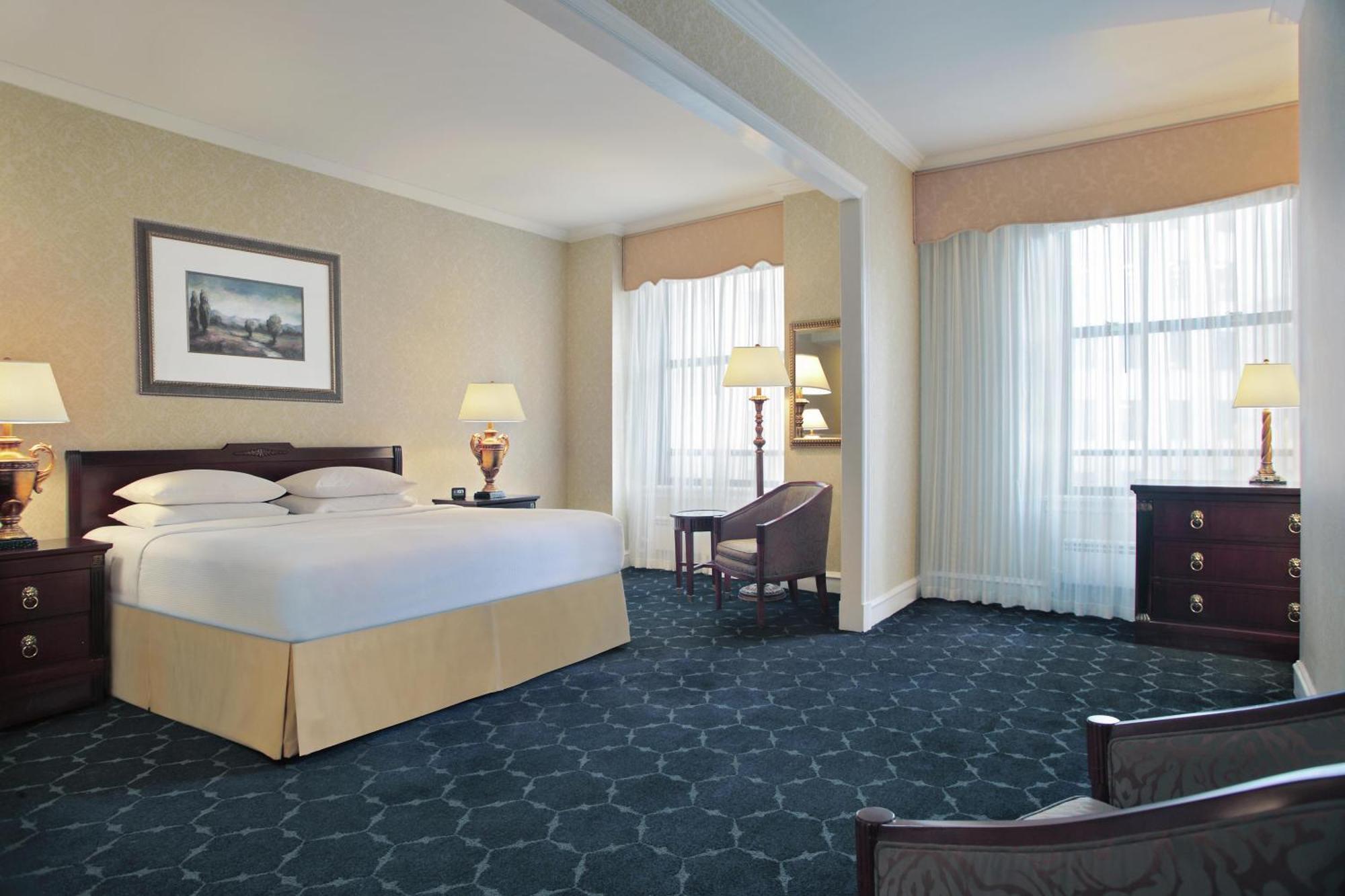 Deluxe King Room