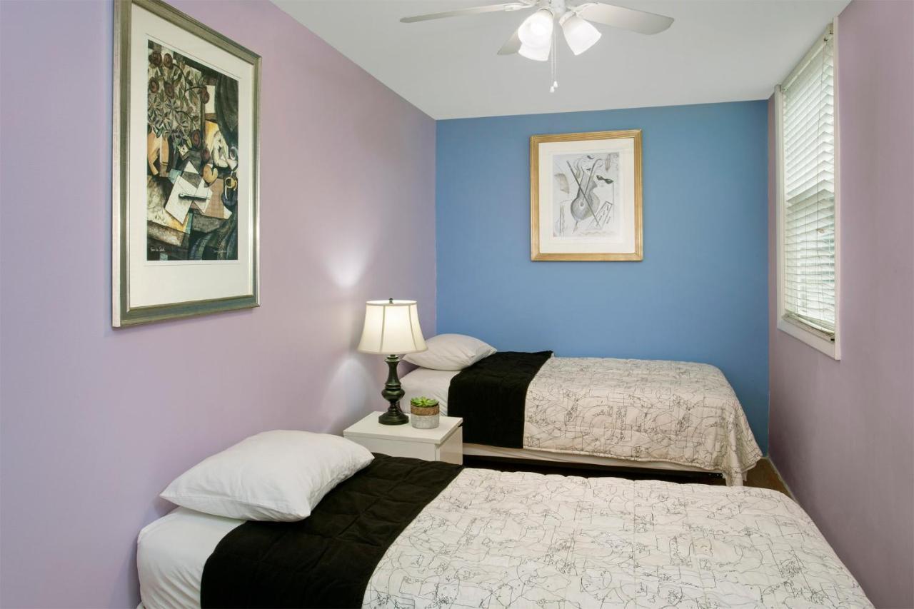 Chambre Privée avec 2 Lits - Salle de Bains Commune