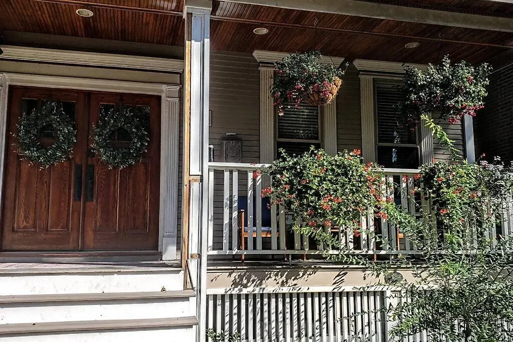 Stylish 2-Bedroom Flat In Lincoln Park-1