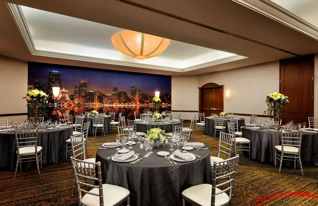 Hilton Chicago Magnificent Mile Suites-1