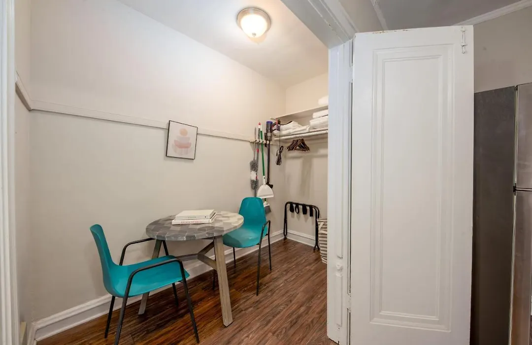 Frontdesk Studio Apt Near South Shore Center-1
