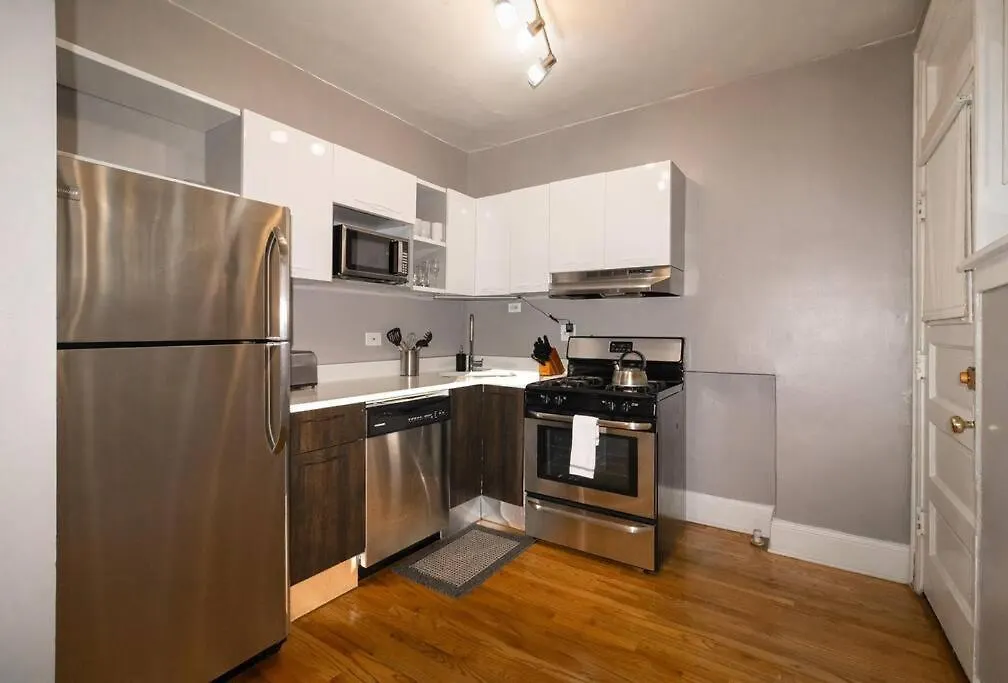 Well-Furnished 1Br Home In Lakeview With Free Wifi - Cornelia 1E-1