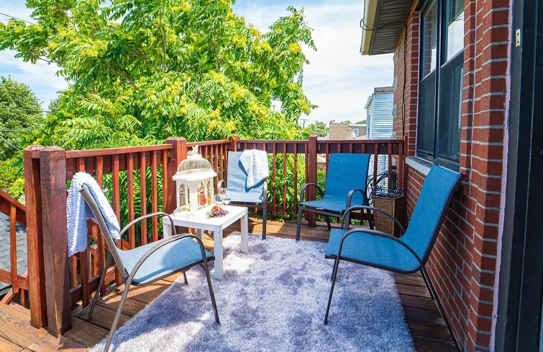 Lovely 3 Bedrooms Apartment In Chicago Midway-1