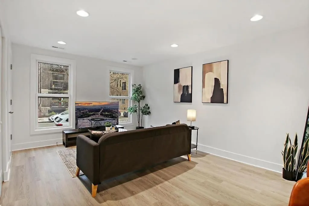 Chic 1Br Urban Apt With In-Unit Laundry - Aberdeen G-1