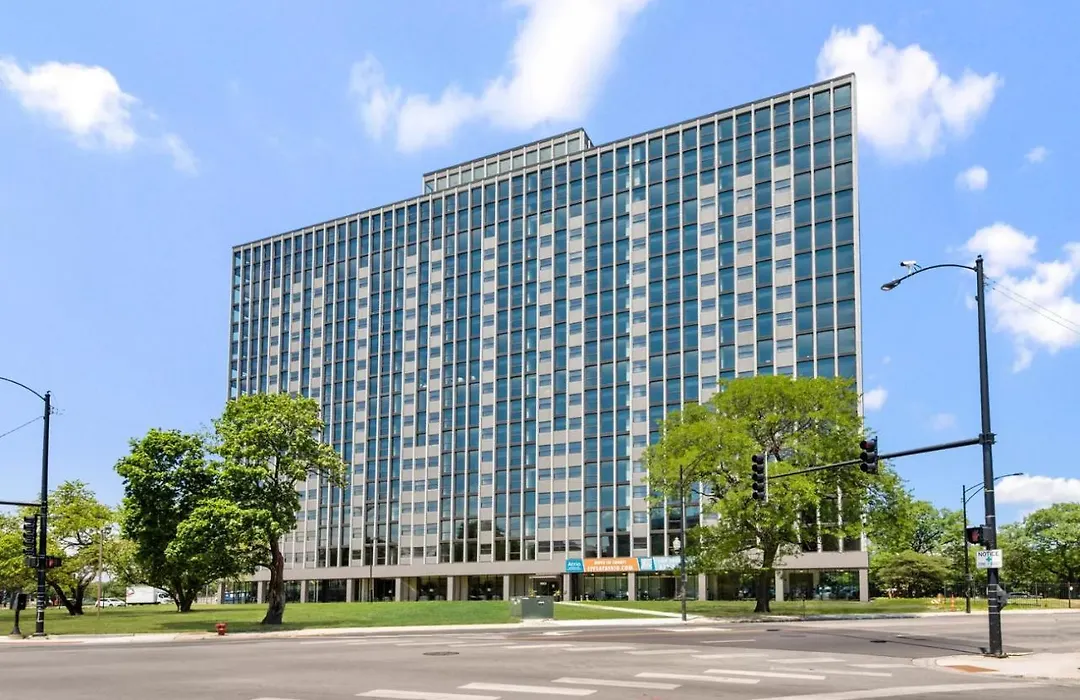 Medical District 2Br W Gym Wd 1 Block To L Chi-428-1