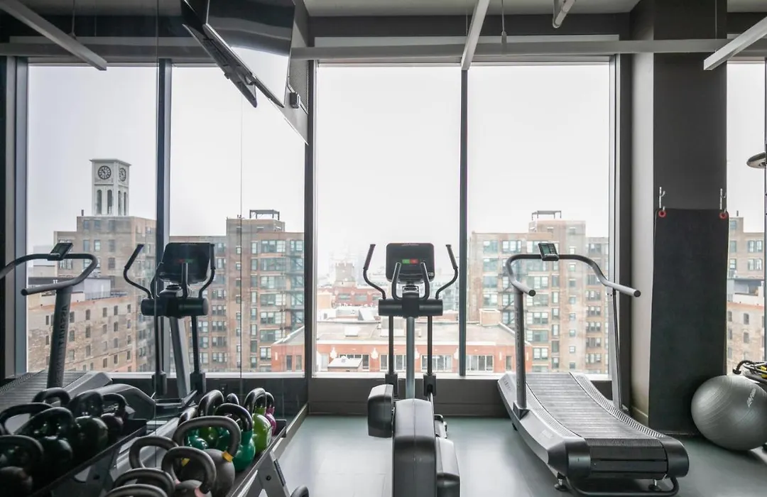 W Loop Studio W Gym Pool In Heart Of Greektown Chi-539-1