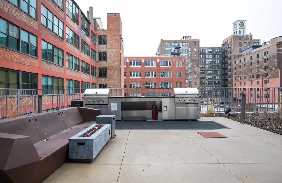 W Loop 1Br W Gym Pool In Heart Of Greektown Chi-562-1