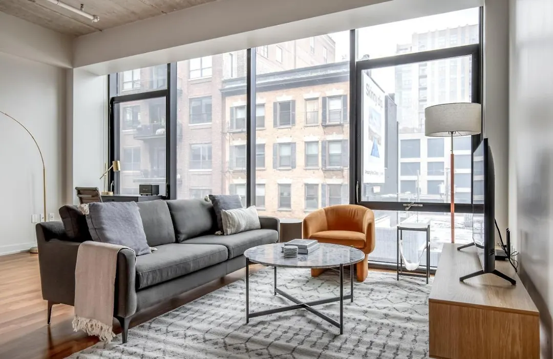 River North 1Br W Gym Lounge Roof Nr Riverwalk Chi-899-1