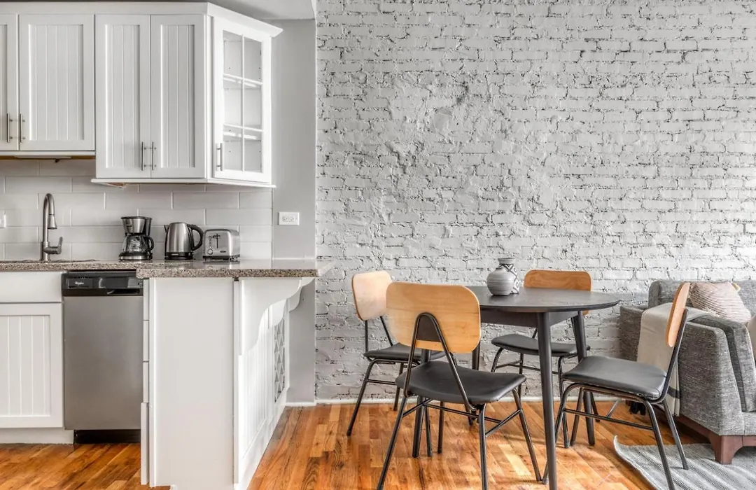 Lakeview 2Br W Courtyard Wd 2 Blocks To L Chi-516-1