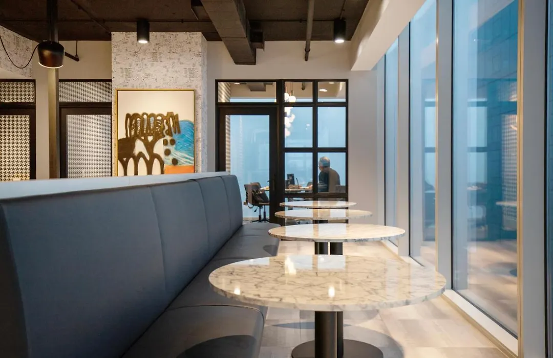 Streeterville 2Br W Pool Gym Nr Riverwalk Chi-881-1