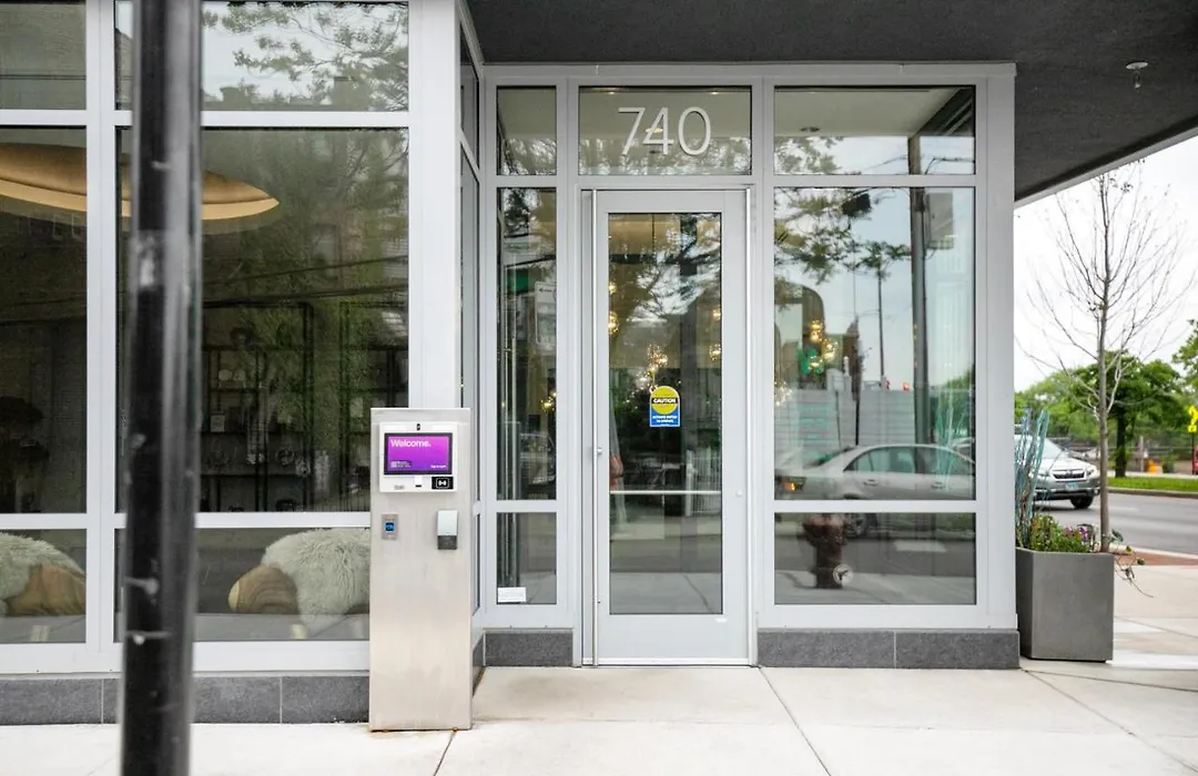 River W 2Br W Rooftop Gym Nr Blue Line Chi-680-1