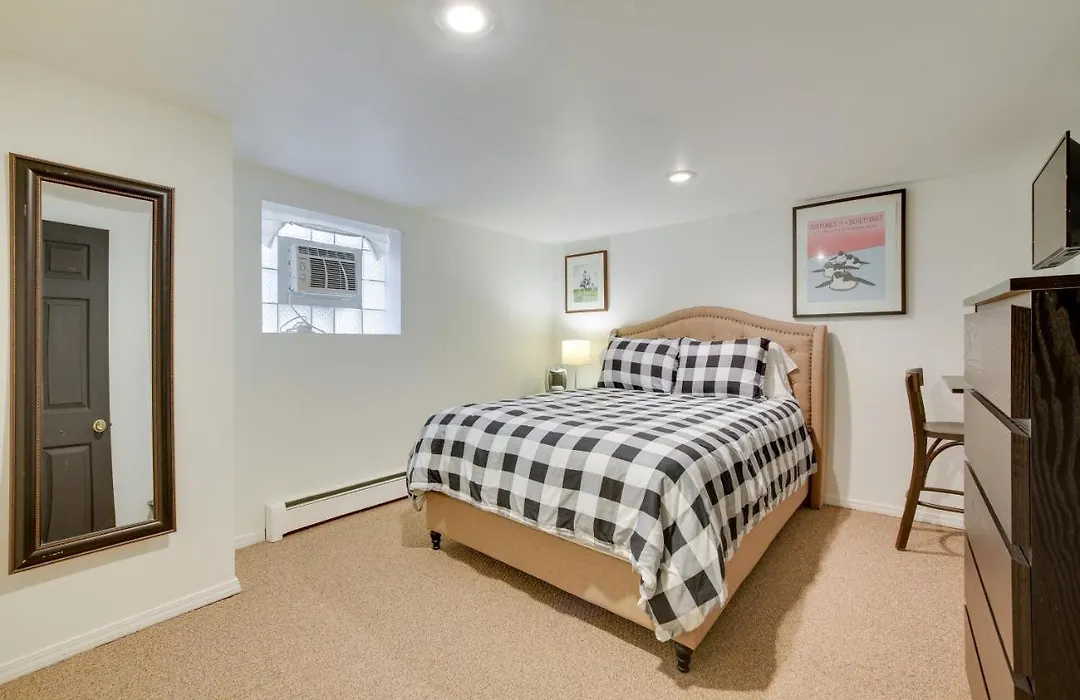 Quiet Chicago Vacation Rental 11 Mi To Downtown!-1