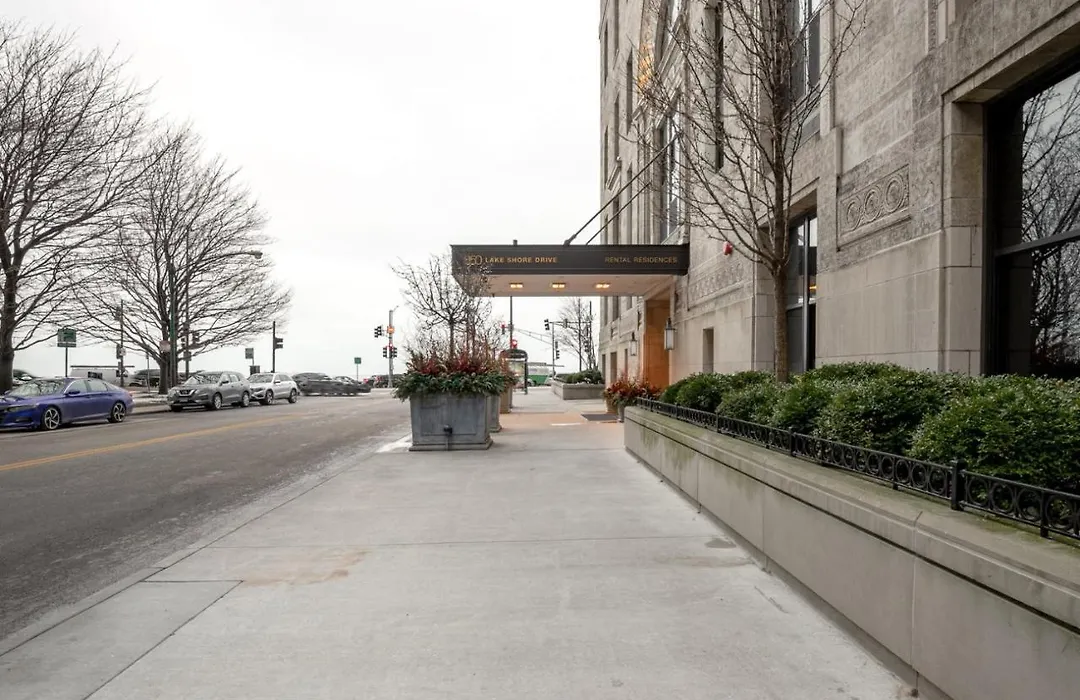 Streeterville 1Br W Lake Views Pool Deck Gym Chi-183-1