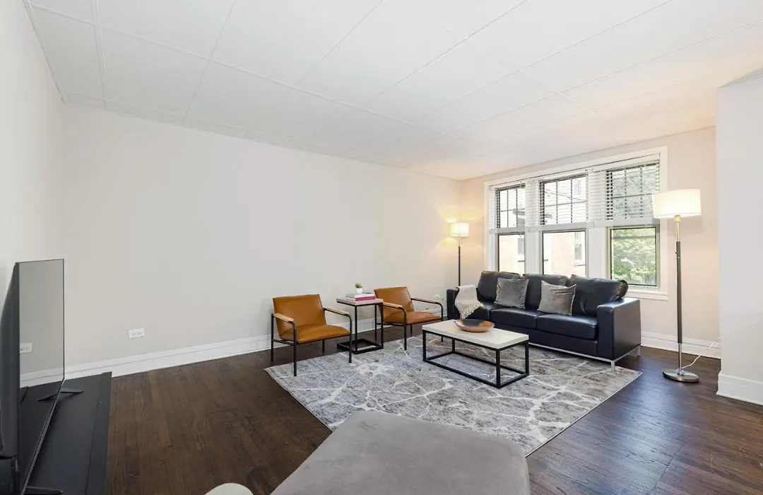 Frontdesk Spacious 3 Bedroom Apt Near Jackson Park-1