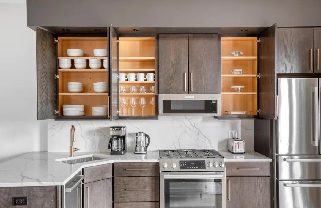 Bucktown 2Br Nr I-90 Chi-844-1