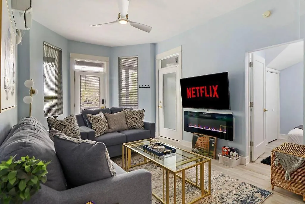 Ferienwohnung 2Br Urban Gem In Logan Square, Pet Friendly!-1