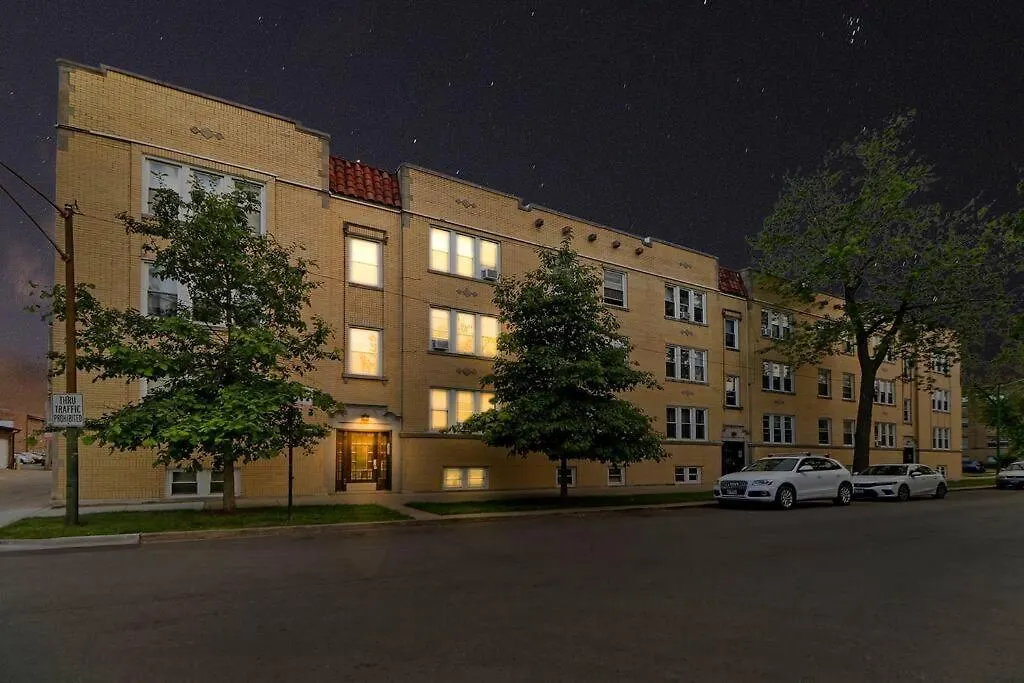 Spacious & Inviting 1Br Apt In Chicago - Cullom B2-1