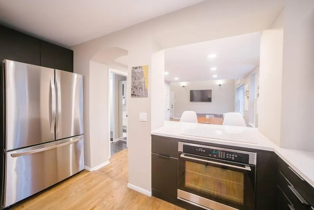 Beautifully Updated 2-Bedroom Home W/ 3 Beds-1