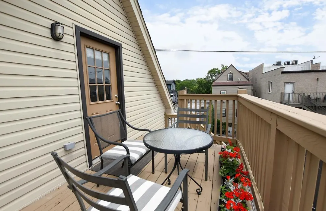 Beautiful Spa Like Suite On The North Side!-1