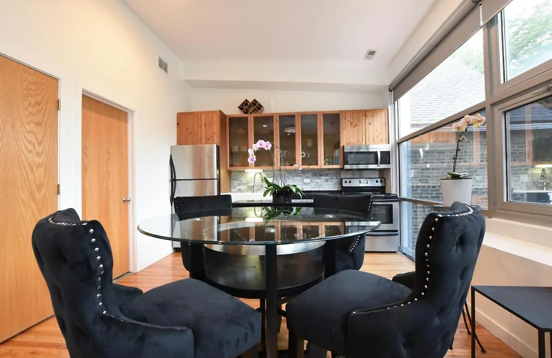 Cozy, Bright And A Great Location!-1