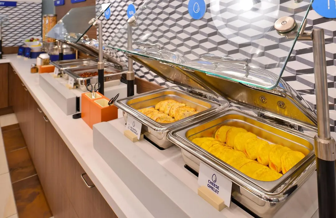Holiday Inn Express & Suites Chicago-Midway Airport By Ihg-1