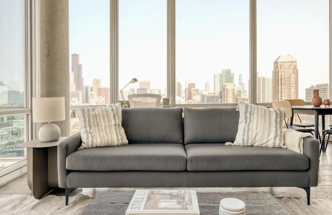 South Loop 2Br W Gym Roof Nr Grant Park Chi-770-1