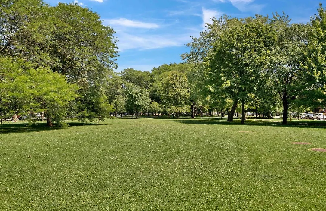 Newly Renovated 2Bd Across From Palmer Square Park Condo-1