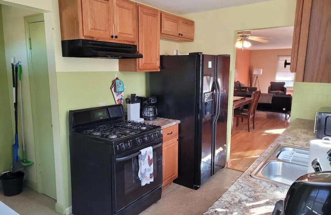 Great Chicago Getaway 2 Bedrooms Sleeps 1 To 4-1