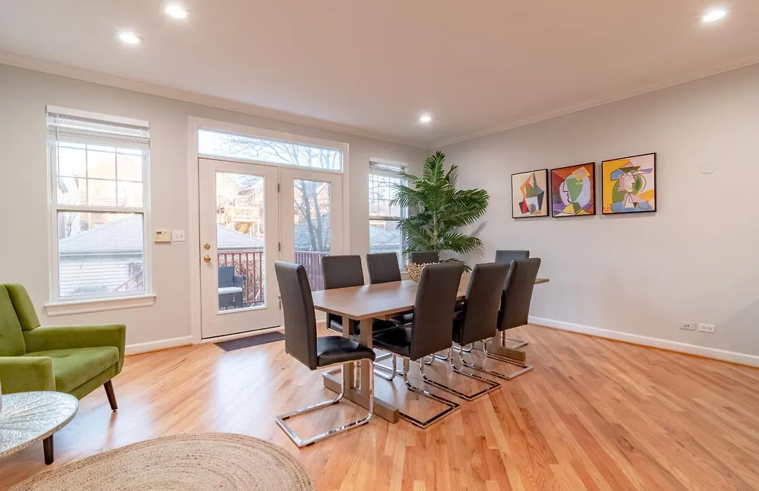 Beautiful 5Br Home For 14 Guests With Free Parking-1