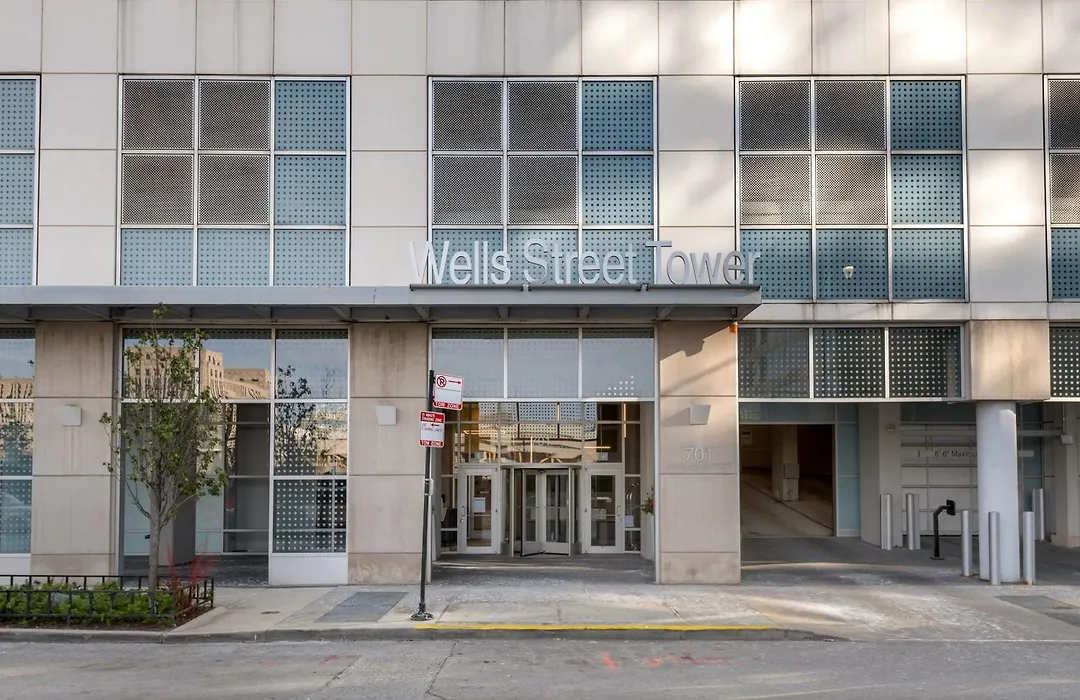 K2 Sky High Apartments With Stunning Chicago Views In West Loop-1