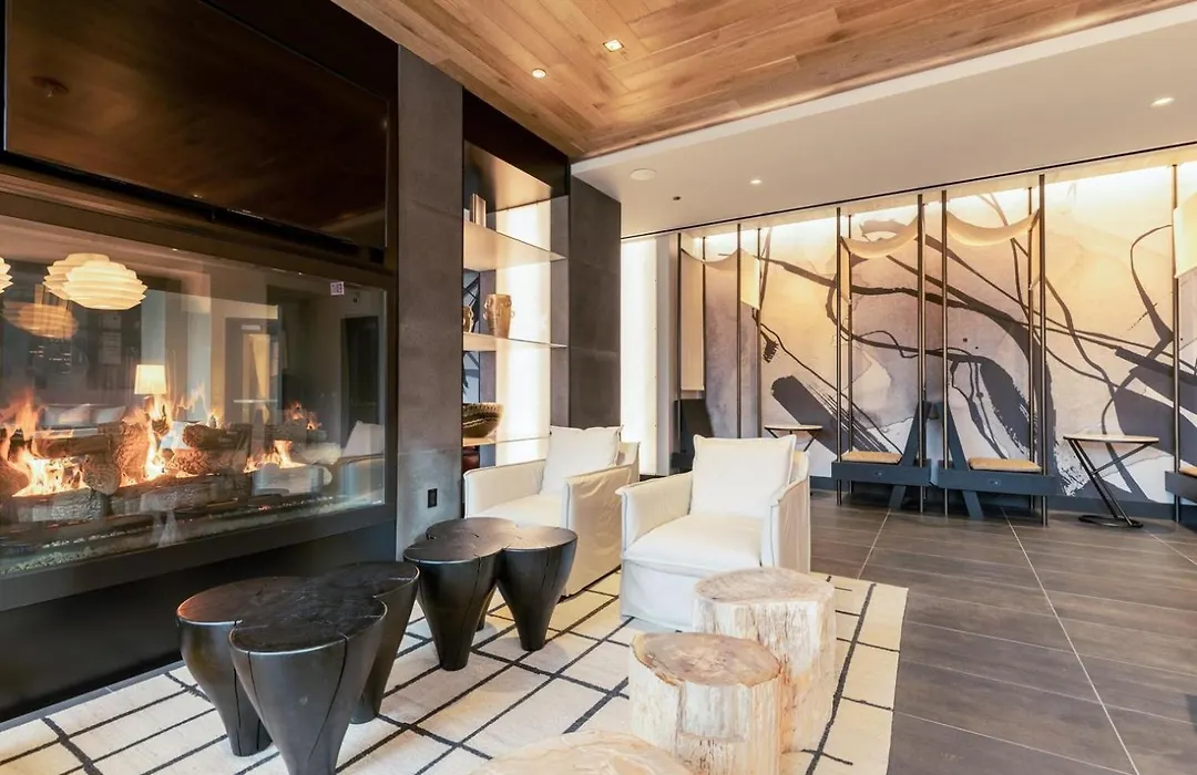 W Loop Studio W Gym Pool Nr Restaurant Row Chi-234-1