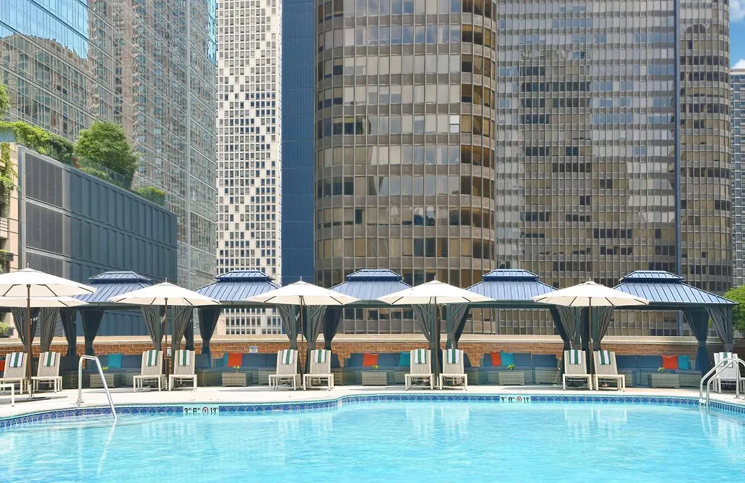 Doubletree By Hilton Chicago Magnificent Mile-1