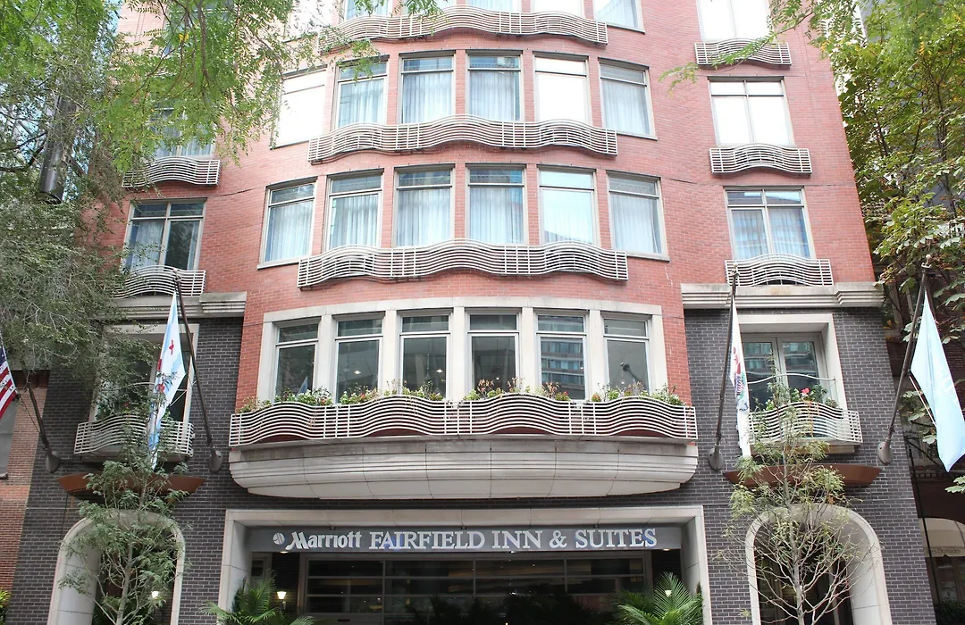 Fairfield Inn And Suites Chicago Downtown/ Magnificent Mile-1