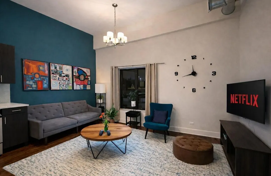 Mccormick Place 420 Friendly 3Br In Downtown Chicago With Optional Parking Sleeps 8 Guests Near Soldier Field, Grant Park And Lakefront Trail-1