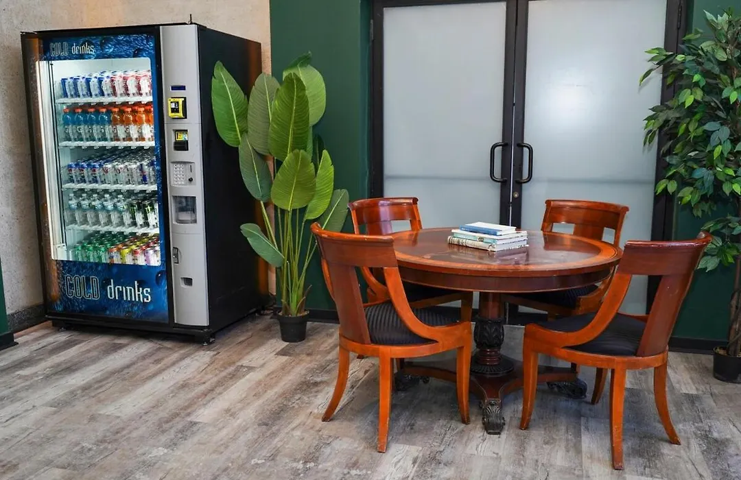 Mccormick Place Secret Oasis With Optional Parking For Up To 8 Guests-1