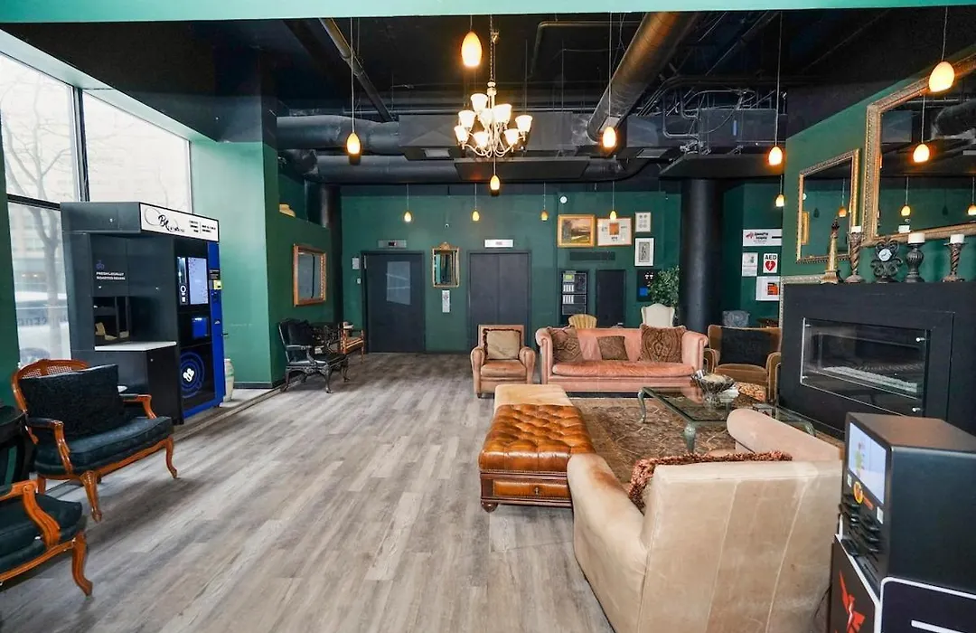 Mccormick Place Stylish Corner Suite With Optional Parking And Gym Access Sleep 6 In South Loop Chicago-1