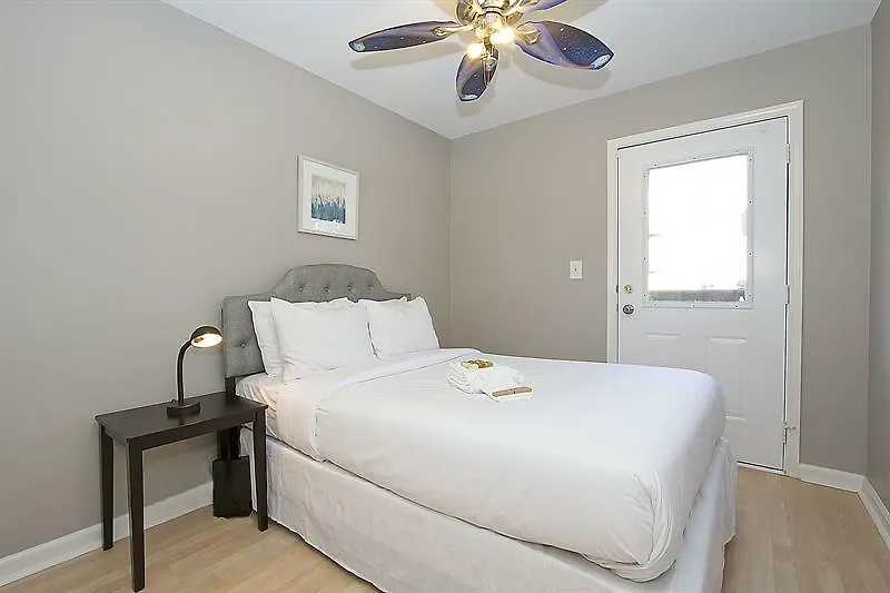 Expansive 4Br In Near West Side By Sonder-1