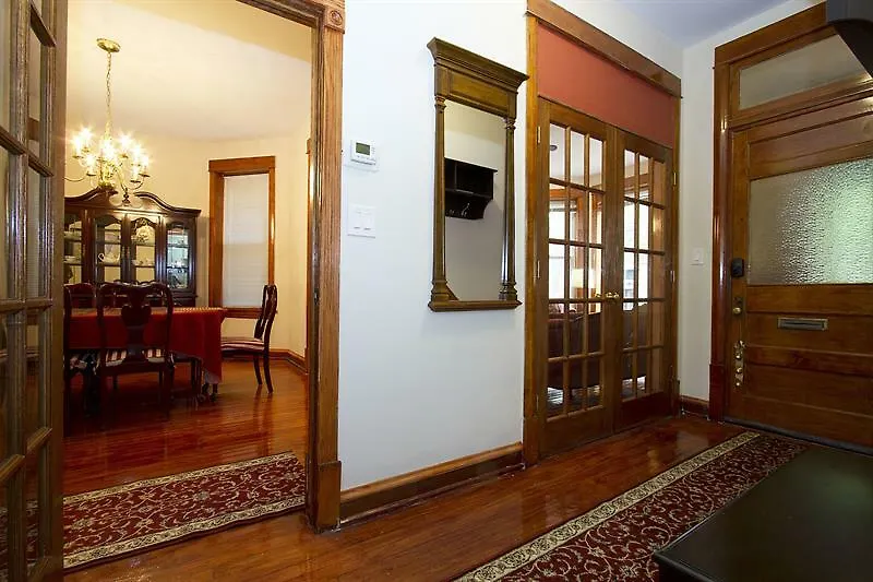 Architectural 3Br In Edgewater By Sonder-1