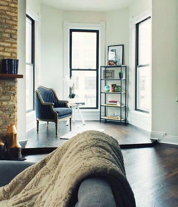 Architectural 2Br In Lincoln Park By Sonder-1